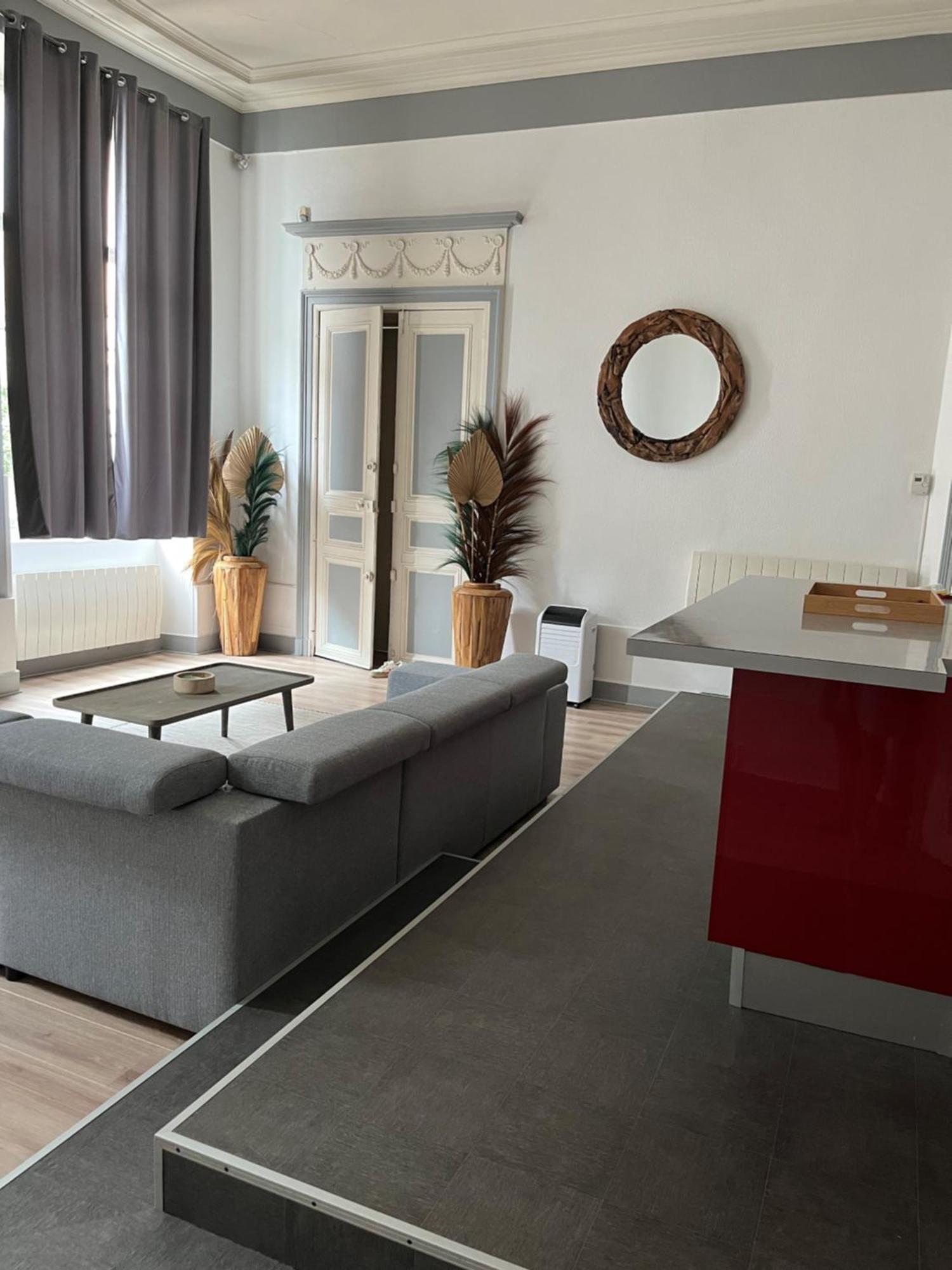 Au Palais - Wifi Apartment