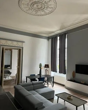 Appartement Au Palais - Wifi Moulins  Exterior foto